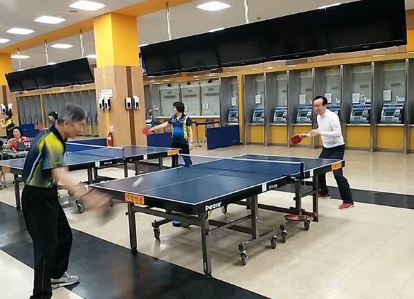 seohw64's tweet photo. 마사회 탁구동호회 회원님들과  즐거운 시간을 보냈습니다  비록30분의 짧은 시간이었지만  오랜만에 너무 즐거웠습니다  기회가 되면 꼭 다시  가보고 싶습니다 http://t.co/V6rfbtLns1