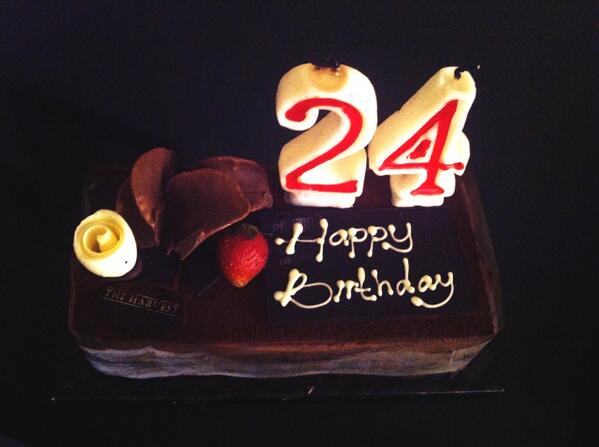 My 24 birthday cake <a href="/theharvestcakes/">THE HARVEST</a> 🎂 yummy 😋