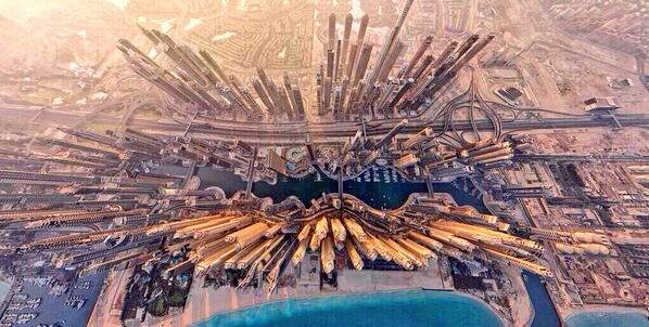 HayQueSaberlo's tweet photo. Dubai desde las alturas. http://t.co/VQBE2HdV7L