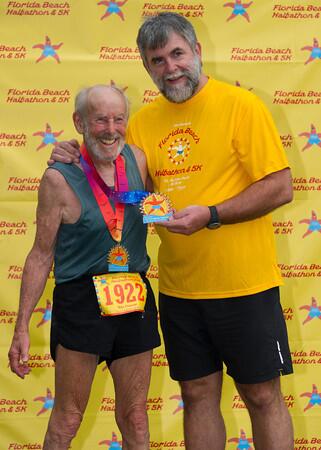 TColinCampbellF's tweet photo. 92 y.o. w/world records completes half marathon! Runs on whole foods plant-based diet! #WFPB http://t.co/UnxoQzMxTv http://t.co/z0af8Xg7oA
