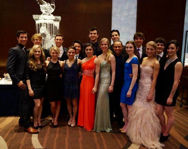 SkateCanada's tweet photo. Our 2014 World Team looking fabulous at the closing banquet! #FSWorlds14 http://t.co/mhedN54Ewn