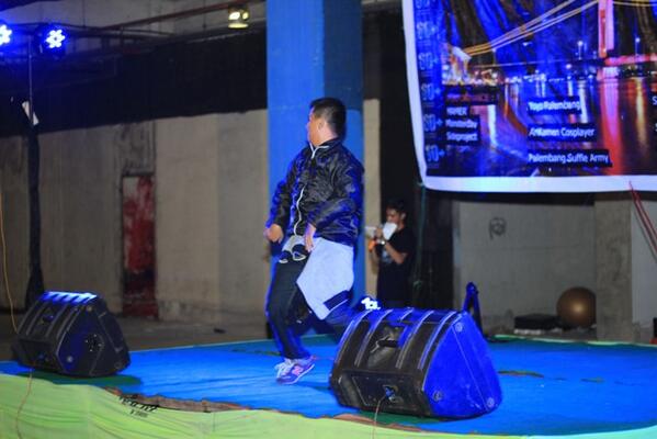 Pelataran Parkiran Atas @pimlifestyle Digoyangkan oleh <a href="/PLGshuffle/">PalembangShuffleArmy</a>