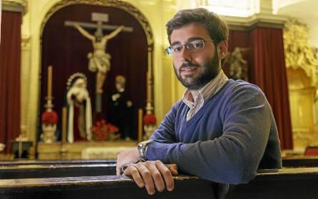 twitCADUS's tweet photo. Mañana Pregón Universitario 20:30 Paraninfo US a cargo de Juan Carvajo. http://t.co/Kl331DYCDp via @SarusSevilla