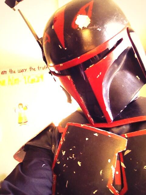 CameronTheScott's tweet photo. Haha @Liam_Ullrich, @MiKeEy7, @TrisT137, @Ay_Ey3z told you I was a Bounty Hunter! #baaadass! #Mandalorian #AG2G http://t.co/kvE1FKKMQE