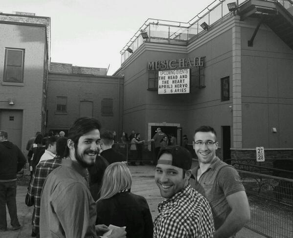 jordan_godin's tweet photo. #backtobacknights #music @dave_gods @therealmgodin http://t.co/su4IUFBm1o
