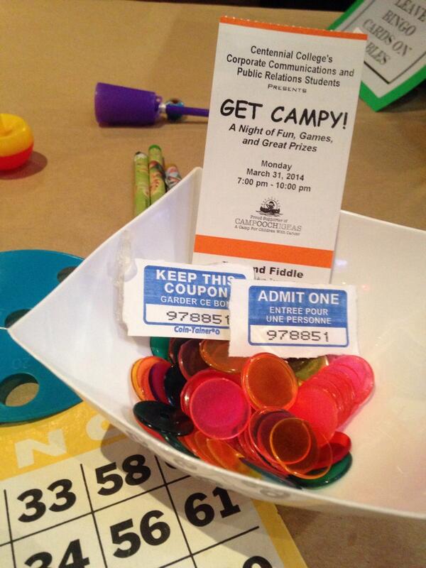 Campfirecircle_'s tweet photo. Great set up @mdulos @foxfiddledanfor @GetCampyEvent #CCPR http://t.co/juPLR4ESAe