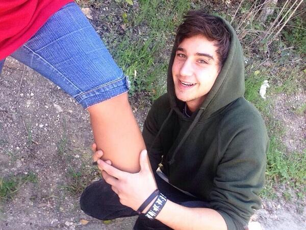 JaiBrooks_TH's tweet photo. Jai and a fan 31.03.2014 (4) http://t.co/RhXGRpFnOt