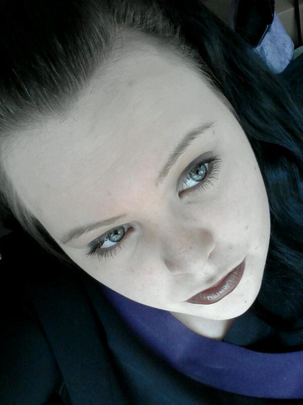 jess_bayliss's tweet photo. To stay dark or go back natural.... http://t.co/6UwJt3mIwF