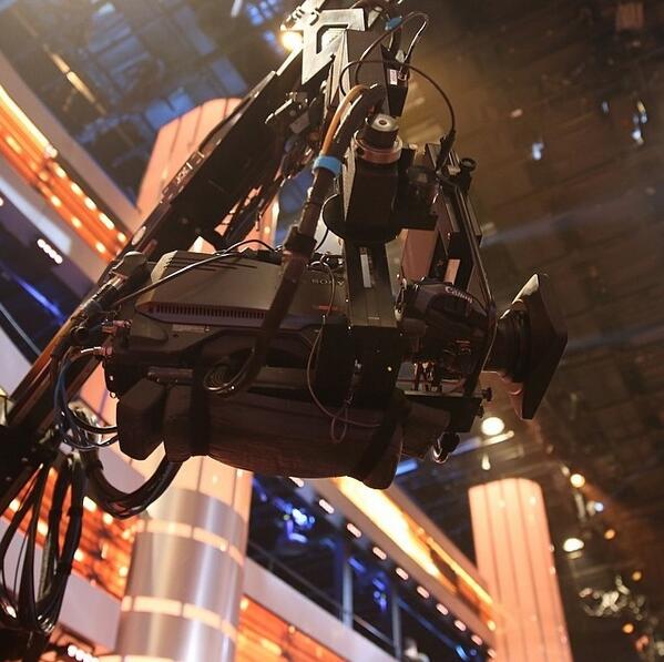 Idol Insider (@idol_insider) on Twitter photo Here's one of MANY cameras used to shoot <a href="/AmericanIdol/">American Idol</a>. Tune-in Wed (8/7c) and Thurs (9/8c) on FOX! Here's one of MANY cameras used to shoot <a href="/AmericanIdol/">American Idol</a>. Tune-in Wed (8/7c) and Thurs (9/8c) on FOX!