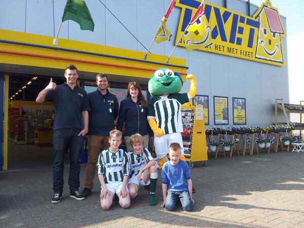 KickOldemarkt's tweet photo. Zaterdag was ik bij @Fixetoldemarkt voor de WIN-WIN actie. Check http://t.co/6Q5zrAN63p voor meer info. @FCOldemarkt http://t.co/7Flz5ge6fP
