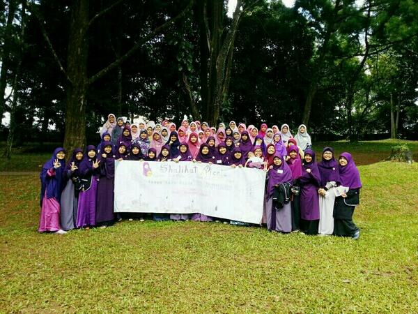SPJ_Bogor's tweet photo. Aamiin :') RT @tausiyahku @pedulijilbab Cantik mu Beda kamu adalah Perhiasan dunia dan juga syurga  http://t.co/6xrXYpnpwu