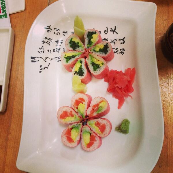 Pink Blossom Rolls at #MatsutakeSushi! Vegan or with salmon. #DCA #cherryblossomfestivaldc  @Reagan_Airport