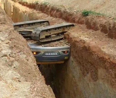 LouiseCarduner's tweet photo. Can you imagine how you would feel if you were the operator? http://t.co/4dikVUhFz0