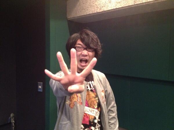 ガイストクラッシャー 公式ツイッター ボルカン所長役の小西克幸所長だ このポーズは 4 何が4なんだろう バナ隊長 ガイストクラッシャー Http T Co U1txl8gfi3 ガイストクラッシャー 公式ツイッター ボルカン所長役の小西克幸所長だ このポーズは 4 何が4なんだろう バナ隊長 ガイストクラッシャー Http T Co U1txl8gfi3