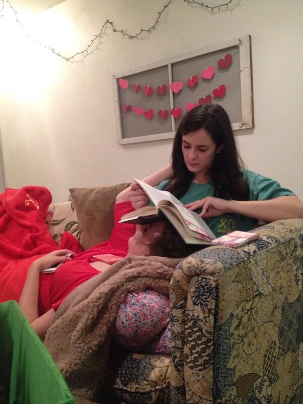 There were never such devoted sisters 🎶