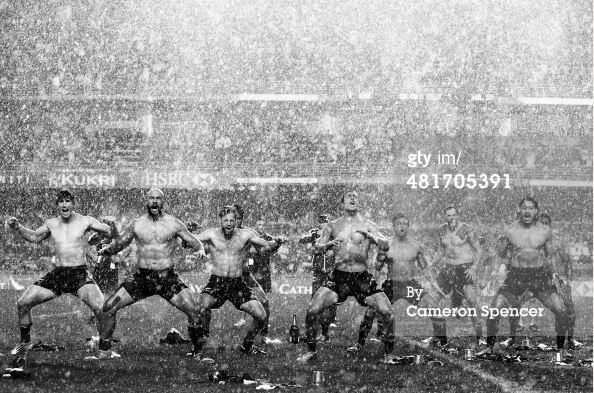 AllBlacks's tweet photo. Love it! RT @GettySport: The Haka in fine form. Drenched @nz7s team after winning the #IRBsevens #HK7s #haka  http://t.co/q8ZDgGoUQa