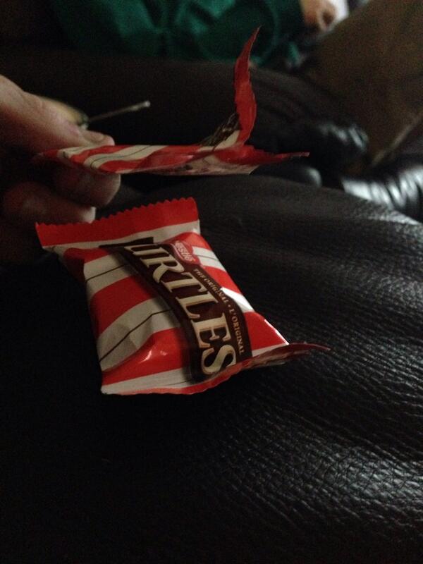anthonykuechle's tweet photo. Heartless workers at @Nestle  ruin my day with an empty unopened chocolate. http://t.co/DuG7NUawuM