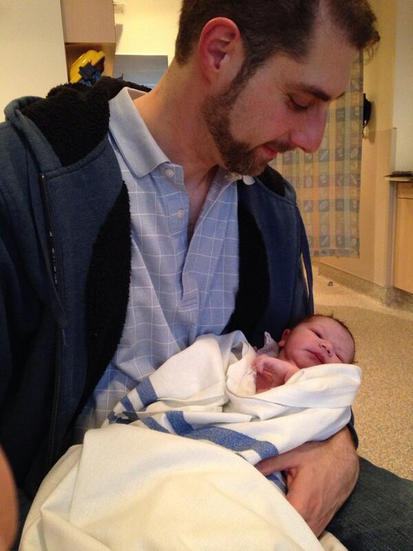 lengoldenstein's tweet photo. Welcome Adam Louis Goldenstein. Born 5:59pm. 9lbs 10oz 22″. Everyone is doing great. http://t.co/JEyOkAjCV1