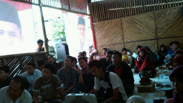 relawan3pks's tweet photo. Pelatihan Saksi PKS yg tdk hanya melibatkan kader melainkan Relawan &amp; Simpatisan http://t.co/o2VgwwdCCX