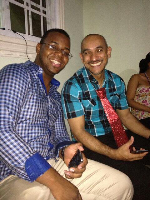 Algelis19's tweet photo. Ahora sii celebrando con @Will_Ferrand. Que lo siga cumpliendo feliz http://t.co/5u2vC7dMTV