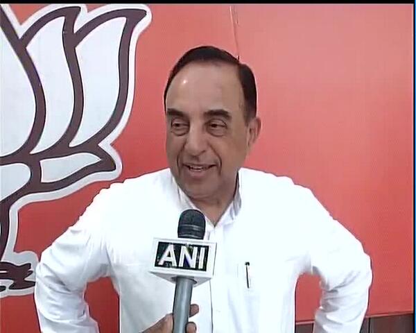 Chidambaram should first improve Sonia Gandhi's Hindi before commenting on Narendra Modi-Subramanian Swamy,BJP 