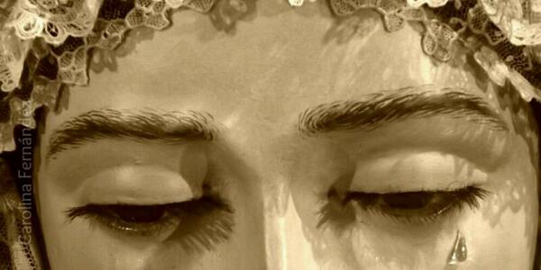 La mirada de una Madre que nos ama sin condición alguna... Reina y Madre de San Jerónimo.