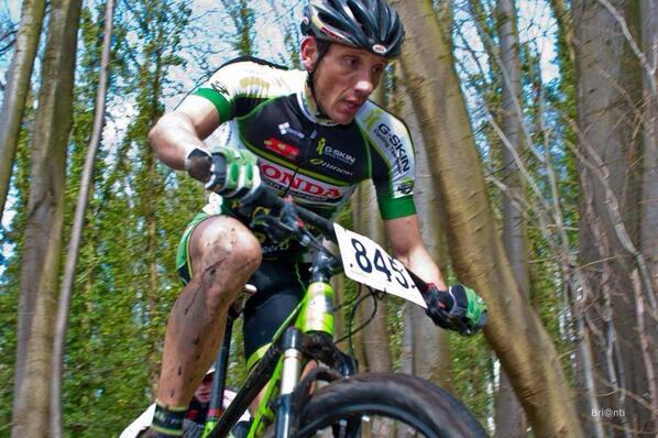 GSkin_Team_wear's tweet photo. @Team8smtbteam heeft enkele nieuwe foto's online staan. Check ze allemaal hier https://t.co/Di7ms5tWa4 http://t.co/JXLSsF1ZZ8