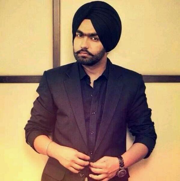 hiiiii friends I am now available at twitter