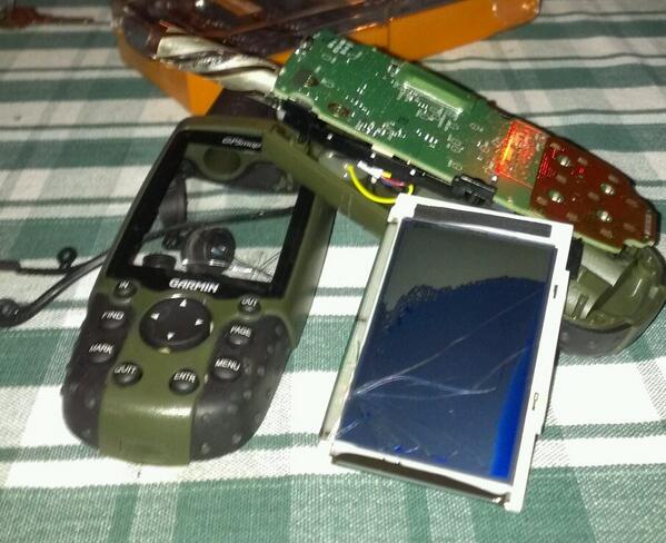Sunshineflyfish's tweet photo. Garmin GPS - V - concrete floor. Floor 1, Garmin zero. Here's hoping I can find a replacement LCD. http://t.co/UXrovn5Id6