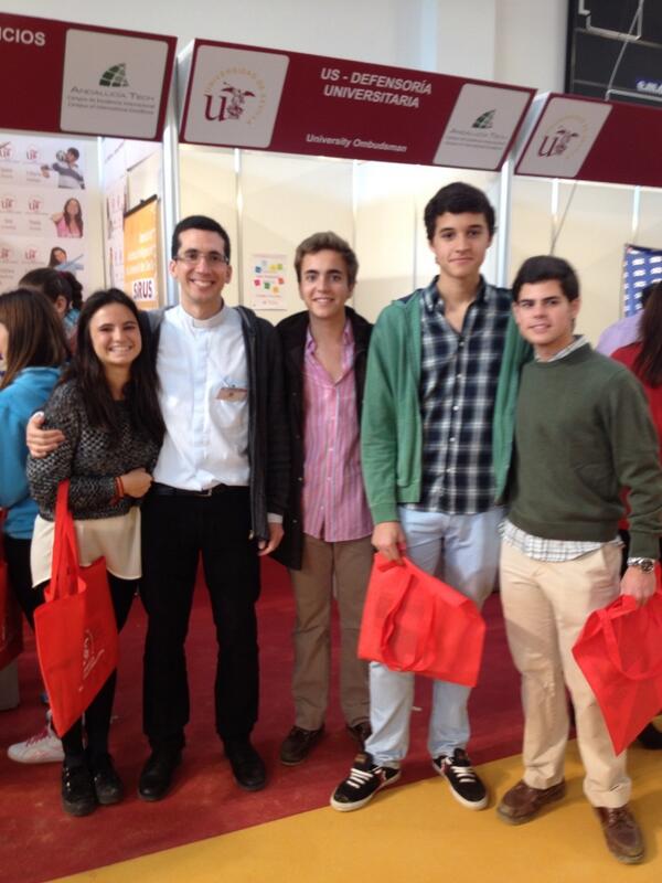 SarusSevilla's tweet photo. @sarussevilla #Salonus @blancarami97 http://t.co/bIag2uSrvL