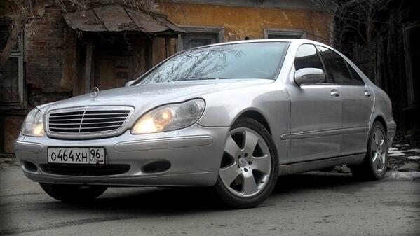 Новости mercedes. Мерс 212 2022. Мерседес с пробегом с 320. Мерседес е 320 2004. Мерседес с пробегом с 320.