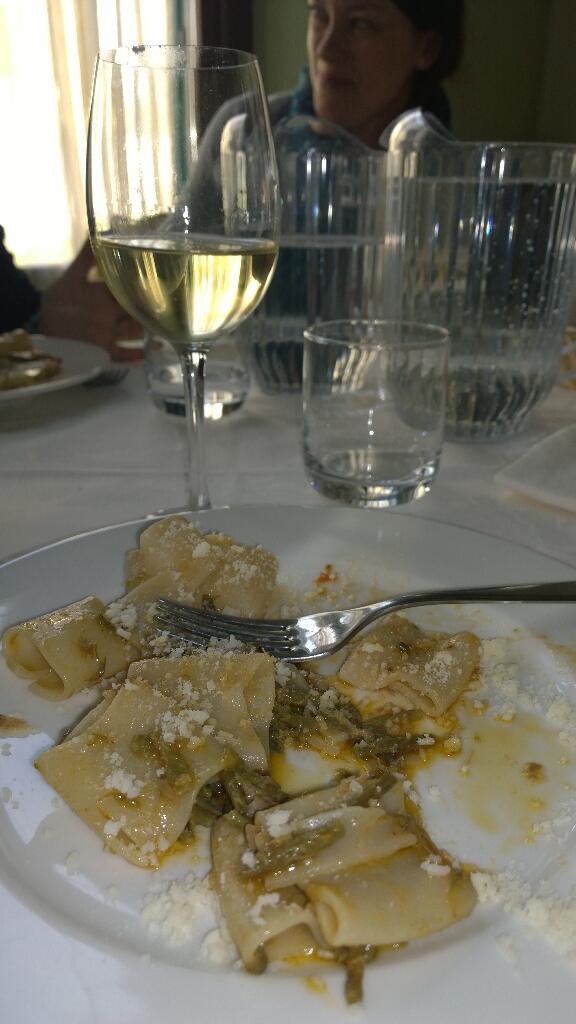 exploringmarche's tweet image. Lunch in #Mergo! #exploringmarche2 #marche #food @frasassigrotte