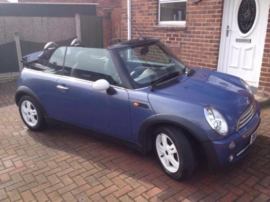 Bradbury95uk's tweet photo. FOR SALE: #MINI Cooper Convertible 1.6 Petrol. For more details drop me a tweet. http://t.co/x5rRVIkDlm http://t.co/cB89c2ZBKA