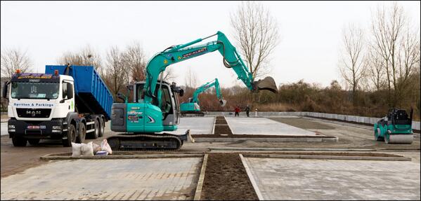 nvdebruycker's tweet photo. VPK-ALBO and KOBELCO are building together a new parking place for Porsche Carrera Motors ! http://t.co/nRBKr9wPgL http://t.co/HGb5cpzxIU