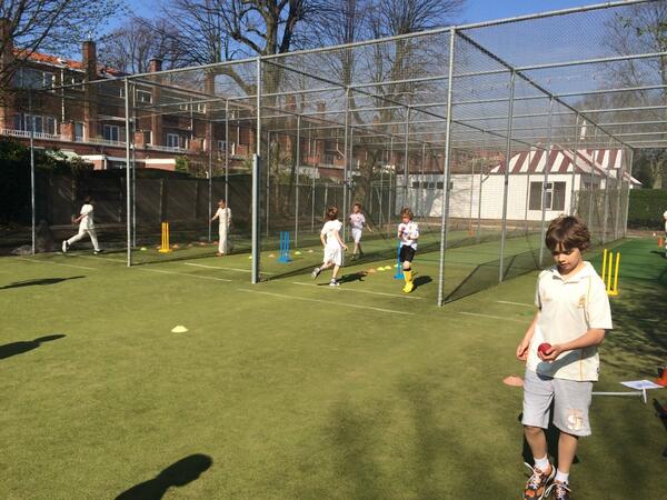 Great day for first under 12 practice in the sunshine <a href="/konhcvv/">Koninklijke HC & VV</a> <a href="/HaagseCC/">HCC</a>