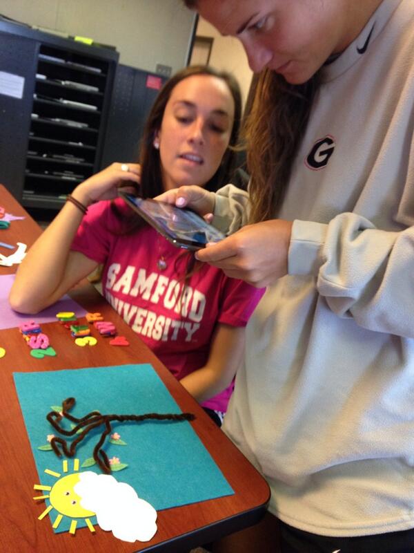 HillaryB123's tweet photo. Hard at work on our stop animation video #seasonsgreetings #edit2000 http://t.co/55keKZw3mB
