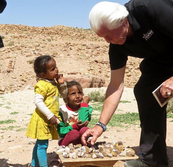 starkeyfnd's tweet image. .@StarkeyHearCEO gives sage advice to some fellow entrepreneurs in #Jordan.