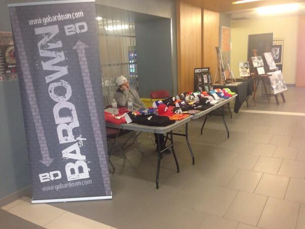 Bardownevents's tweet photo. We are set up at the 2014 OHF Hockey Tournament in Markham. Swing by and grab some gear! #clearance #midgetAAA http://t.co/mPSKBqVZrN