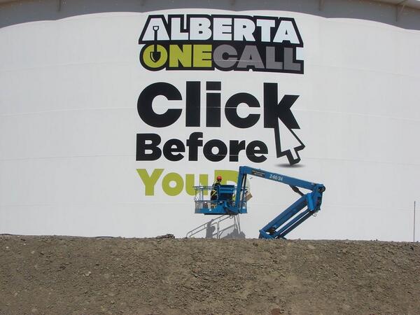 CanadianCGA's tweet photo. @Enbridge promotes Safe-Digging Month in a BIG way in @CityofEdmonton @AlbertaOneCall http://t.co/Dm91C6bLAk http://t.co/sCedxThRWo