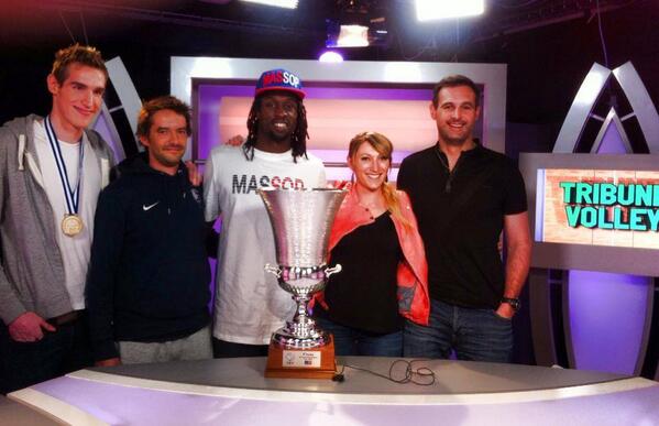 #TribuneVolley c'est maintenant sur @machainesportTv avec les nouveaux champions d'Europe ! Cc <a href="/ParisVolley75/">Paris Volley</a>