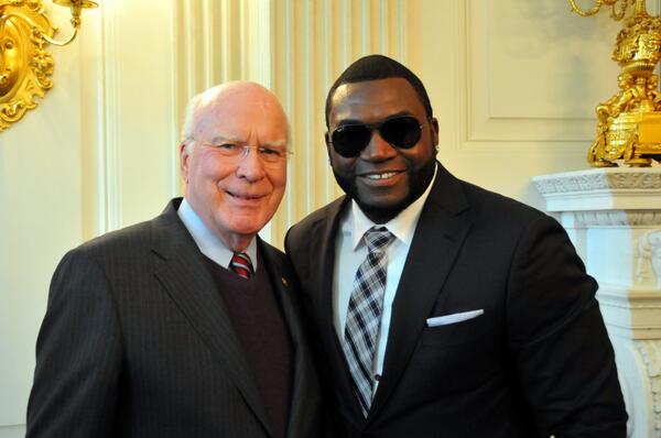 PHOTO: Up Close &amp; Personal with Big Papi at WH celebration w/ <a href="/RedSox/">Red Sox</a> <a href="/davidortiz/">David Ortiz</a> #VT