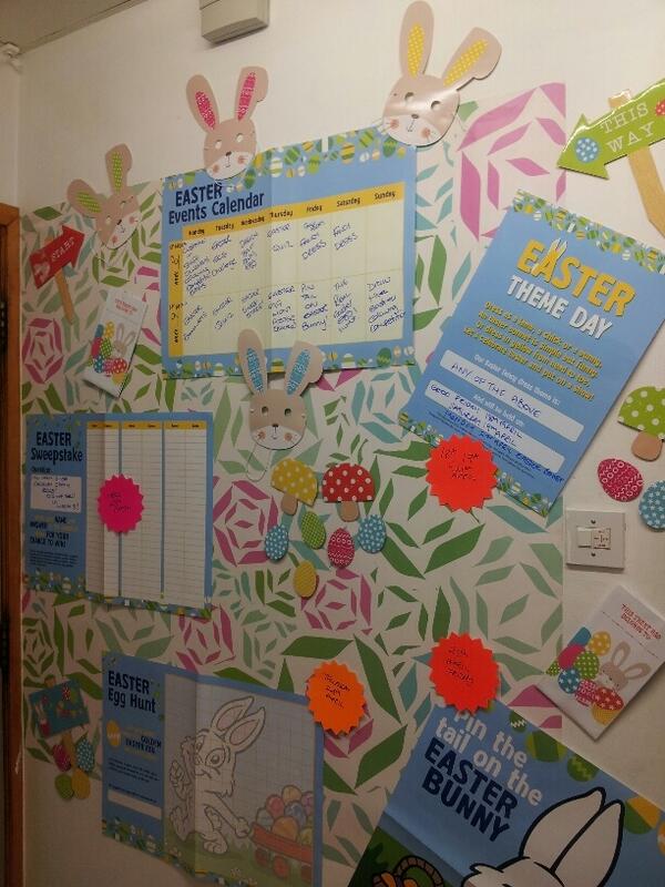 LisaMellor4's tweet photo. Penzance is getting ready for Easter Fun whooop whoooop!! #awesome31 @2tilesmilePZ ' http://t.co/y5UMUQA6wu