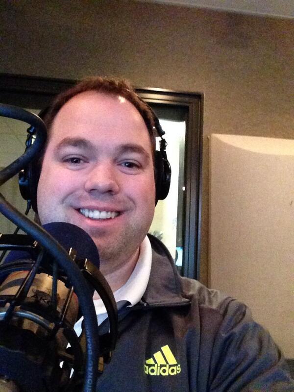 purplerube80's tweet image. Having a good as #internguy  at #KFAN . Thought I'd try to fit in with kids by doing a selfie. #MM330