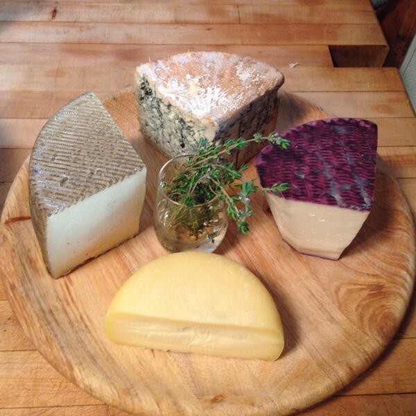 FlanYAjo's tweet photo. Cabrales, manchego, cabra al vino, gallego tonite! http://t.co/siX82fbZFH