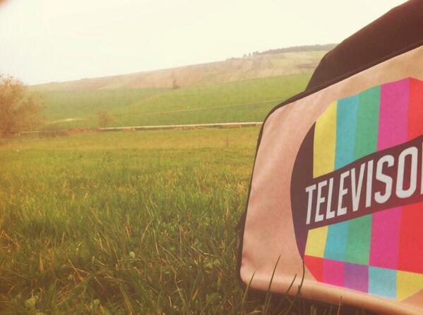 Fish_n_Chic's tweet image. @TelevisorMusic Love u (School bag) @Monstercat