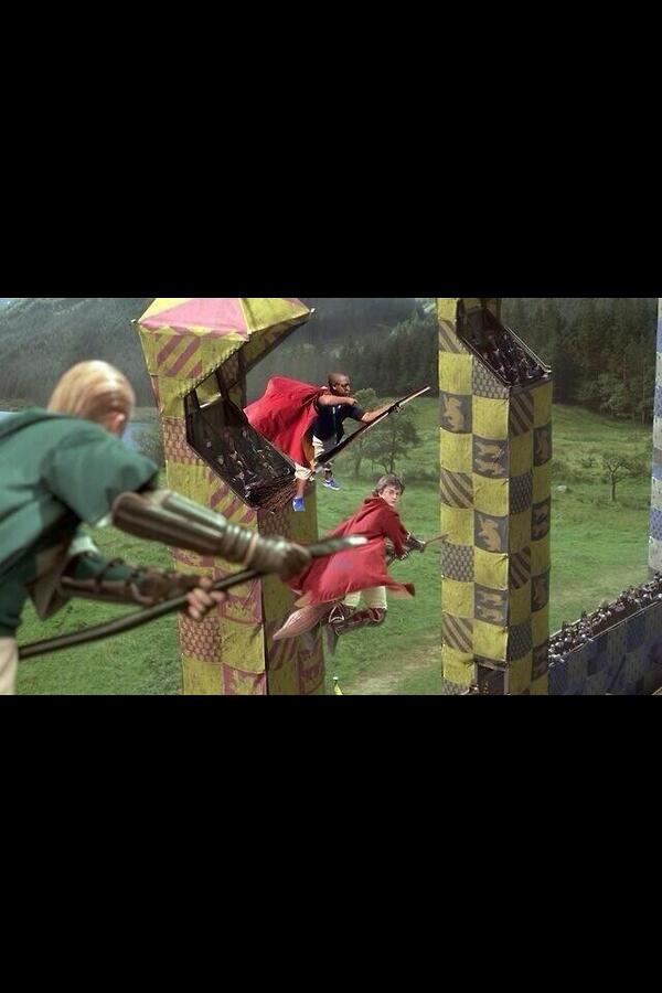 IHateEverythin_'s tweet photo. Harry potter and the half #yeet http://t.co/gn9OUnCF3I