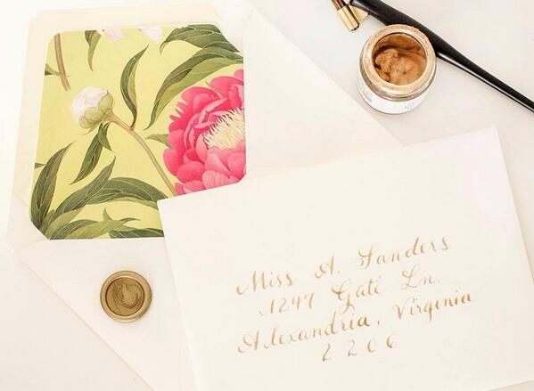 DearJuneDesigns's tweet image. Love these peony lined envelope for a Spring invitation suite! #dearjunedesigns #spring #invitations #weddings