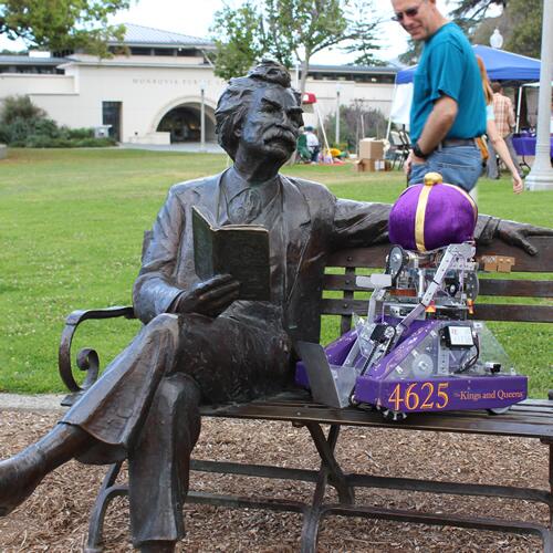 MHSRobotics4625's tweet image. &quot;Your Highness&quot; chilling with Mark Twain at the Monrovia Public Library during his spring break