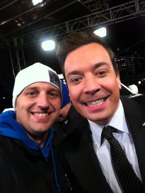 #blairJesse gets a selfie with <a href="/jimmyfallon/">Jimmy Fallon</a>. RT to help him win #fingersona4x4