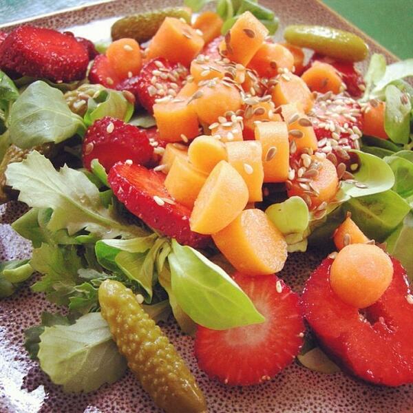 SkinLaundry's tweet photo. Reminder that healthy living starts in the kitchen. We can help with the rest. #skinl... http://t.co/DciDNLi836 http://t.co/EjO1aOObuM